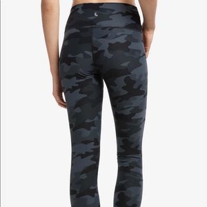Lolë Camo Crop Leggings